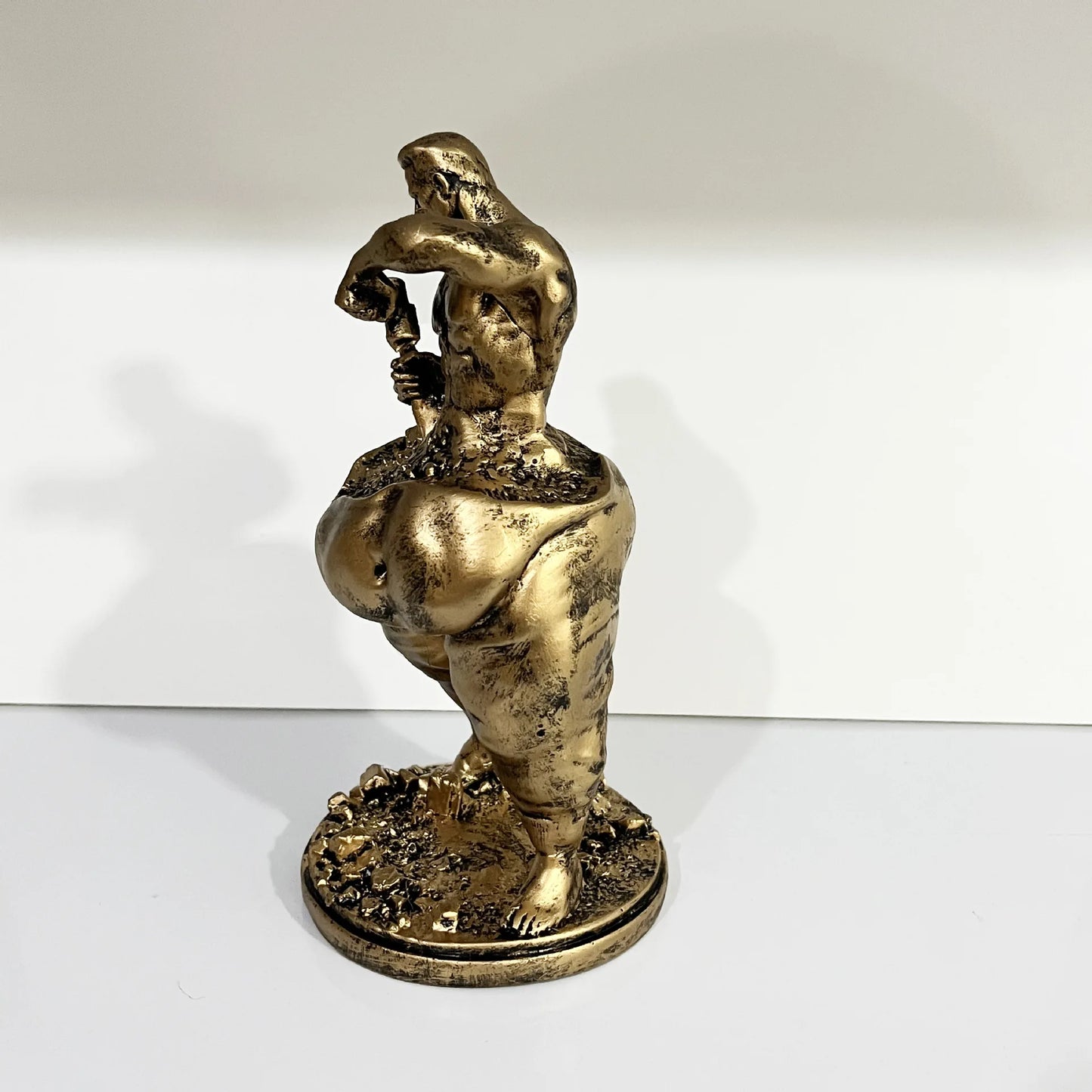 Fitness Muscle Man Statue Office Cafe Gym Tabletop Funny Home Decorative Ornament